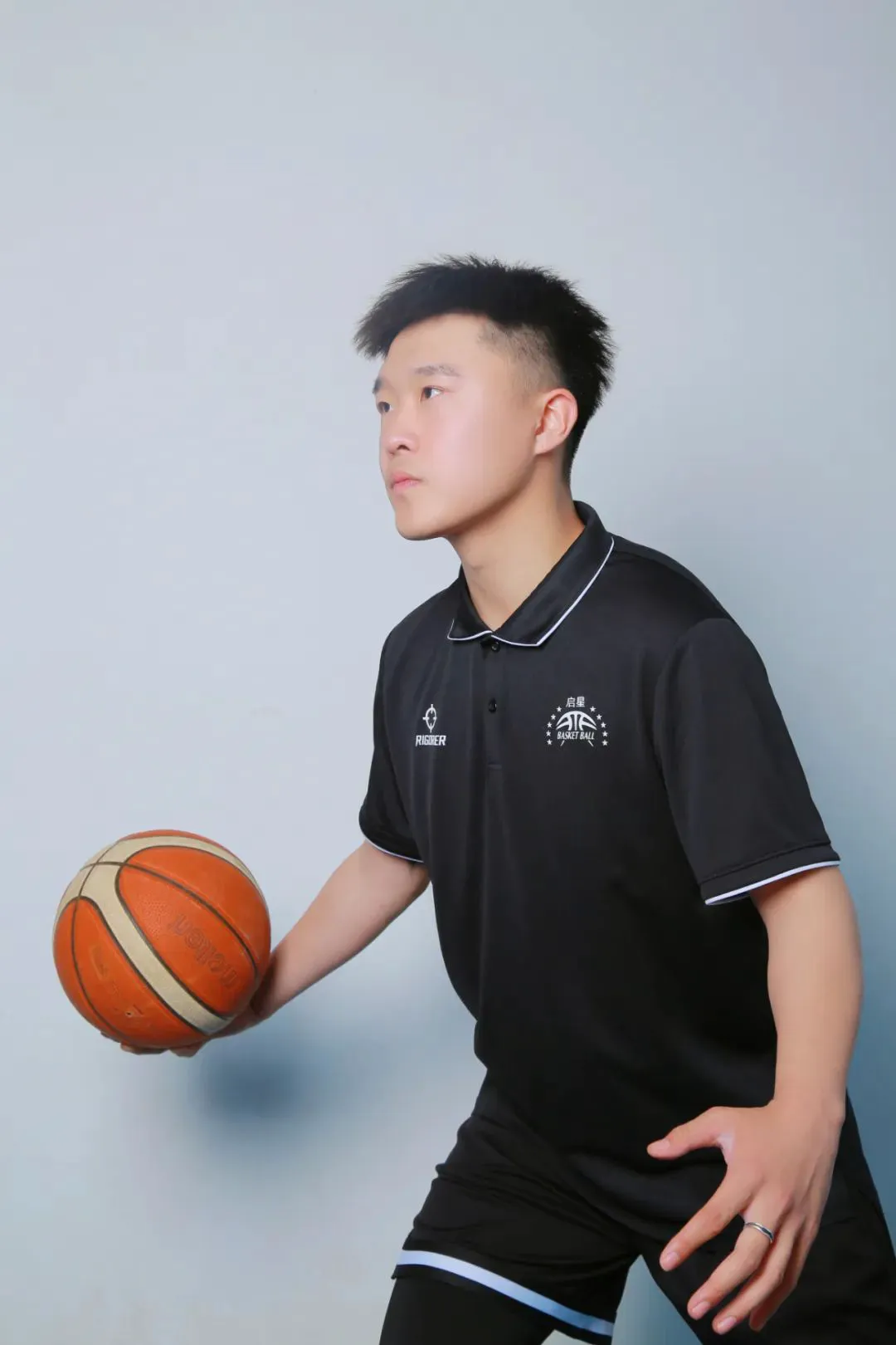 如何通过反馈分析提升篮球战术意识_1
